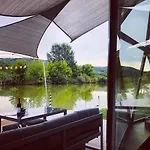 Domeglamping At Fishinglake Ferienhaus *