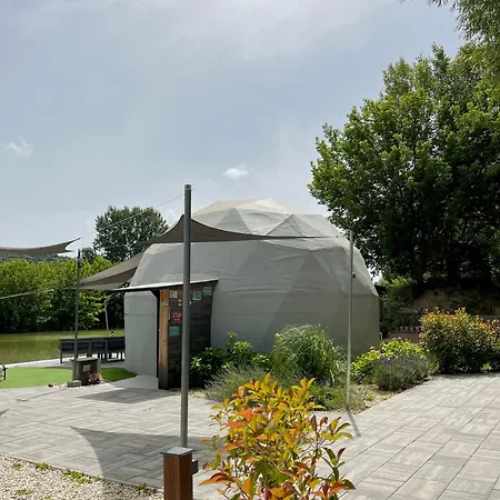 Domeglamping At Fishinglake Holiday home