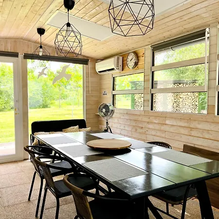 Feriehus Domeglamping At Fishinglake Ságvár