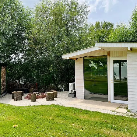 Domeglamping At Fishinglake Holiday home