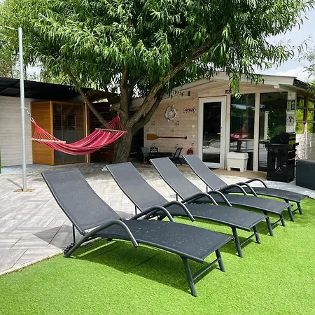 בית נופש Domeglamping At Fishinglake