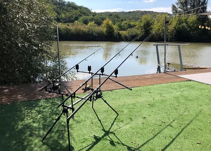 בית נופש Domeglamping At Fishinglake *